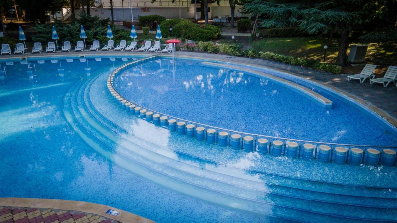 Hotel Ralitsa Aquaclub Albena Exteriör bild