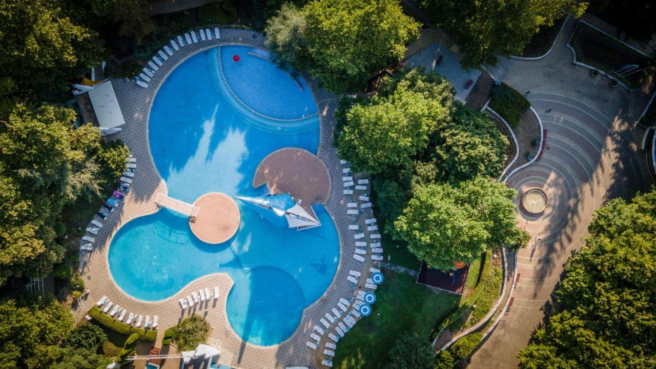 Hotel Ralitsa Aquaclub Albena Exteriör bild