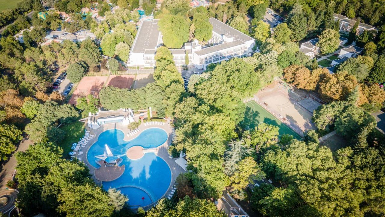 Hotel Ralitsa Aquaclub Albena Exteriör bild