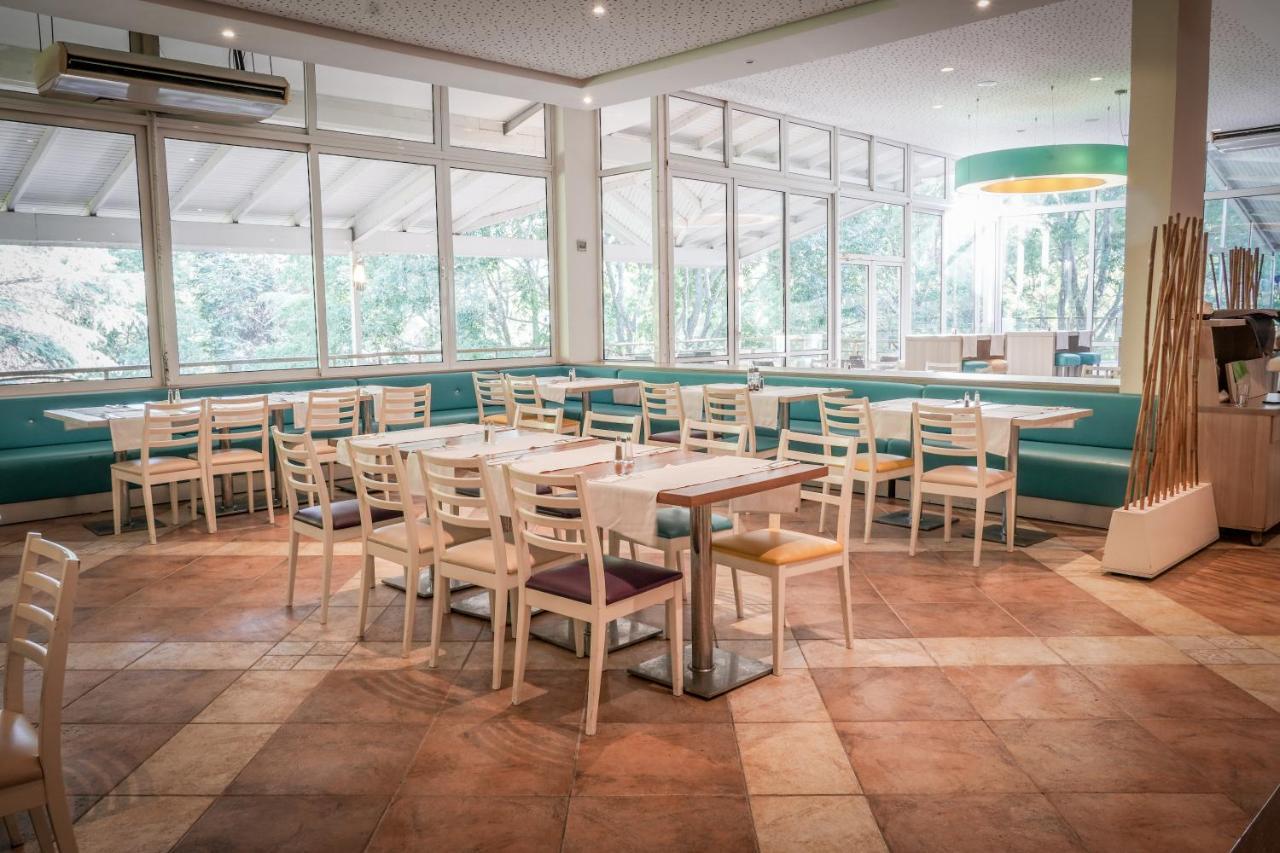 Hotel Ralitsa Aquaclub Albena Exteriör bild