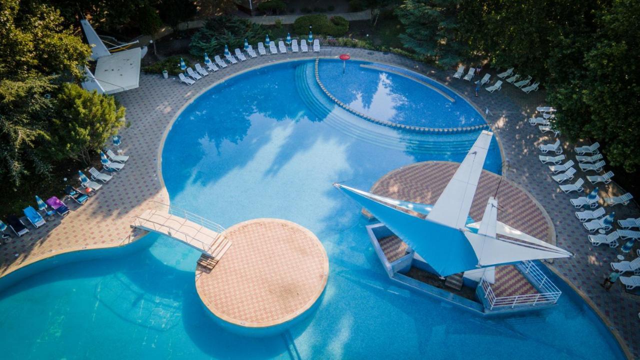 Hotel Ralitsa Aquaclub Albena Exteriör bild