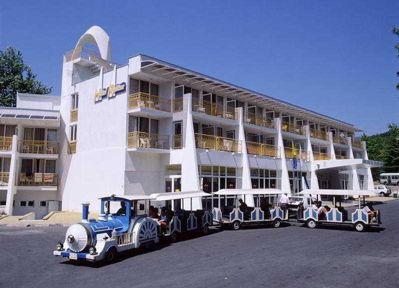 Hotel Ralitsa Aquaclub Albena Exteriör bild