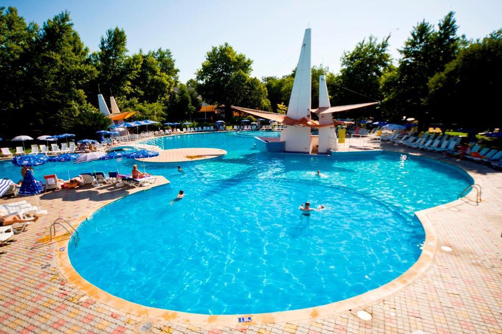 Hotel Ralitsa Aquaclub Albena Exteriör bild